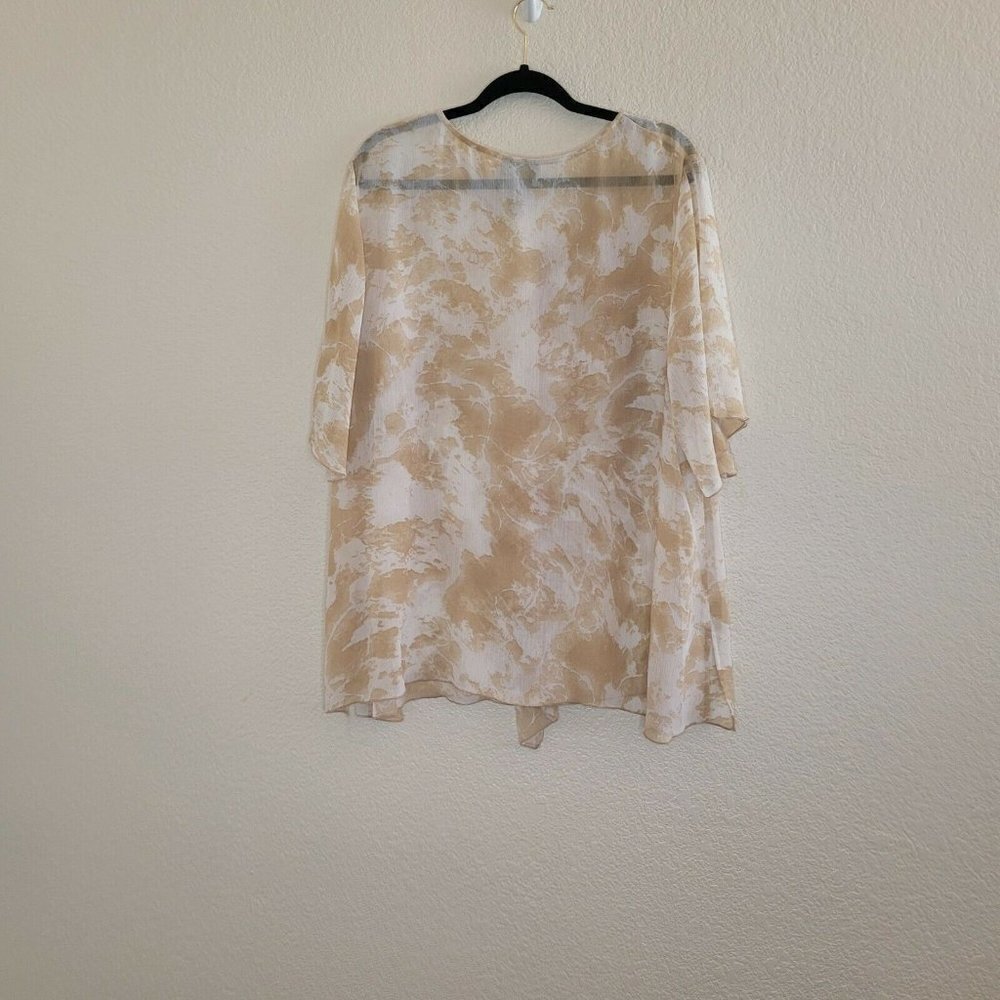 Catherines Tan & White Printed V-Neck Flutter Sleeve Draped Blouse Size 2X - Picture 3 of 11